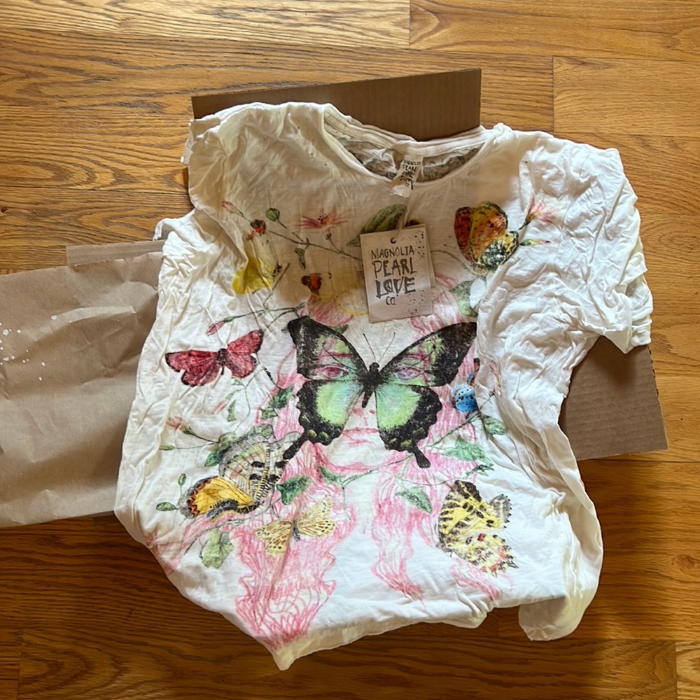 Magnolia pearl boyfriend t